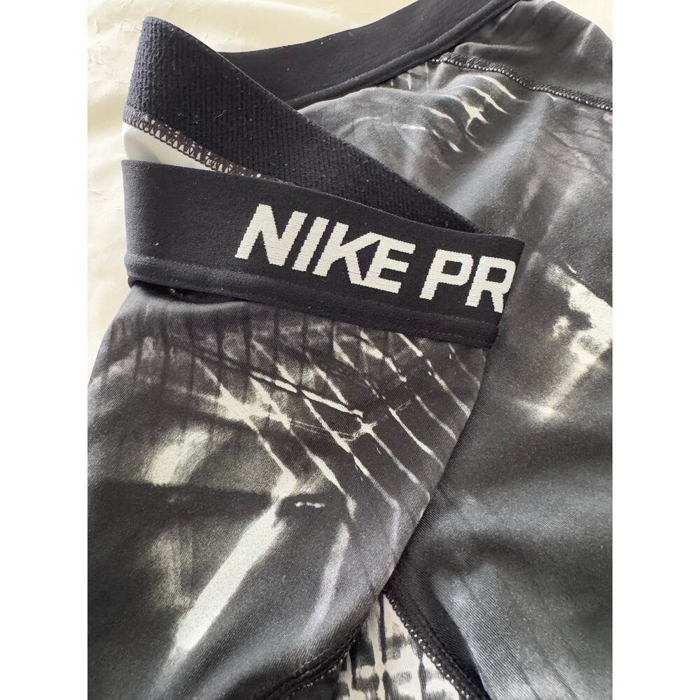 Nike Pro Shorts Womens Large Black White Abstract Dri-FIT Compression Athletic - Picture 3 of 5